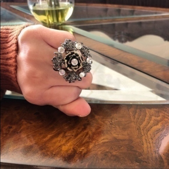 Stretchy Floral Rhinestone Detail Ring -One Size - Picture 1 of 5
